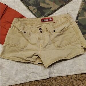 Zana Di Women's Beige Jean Shorts